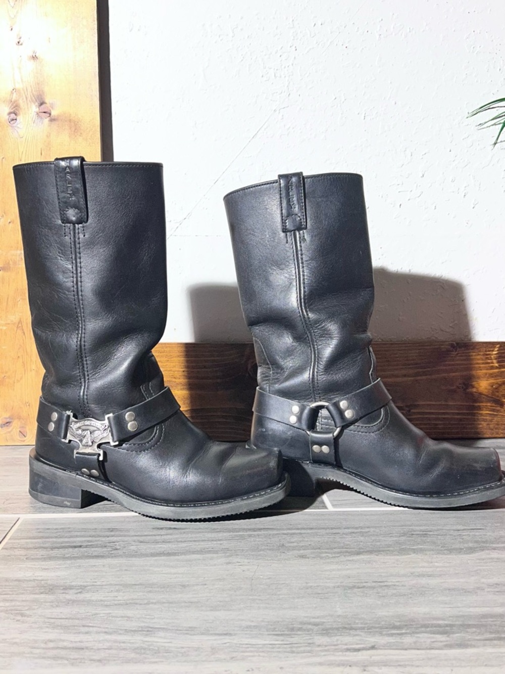Harley Davidson Black Leather Boots with Silver Hardware - Picture 2 of 15